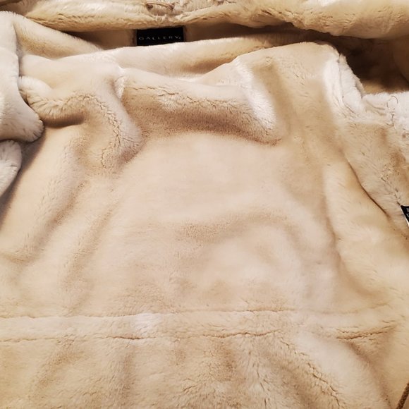 Gallery Lined Leather Coat with Hood - Picture 12 of 13